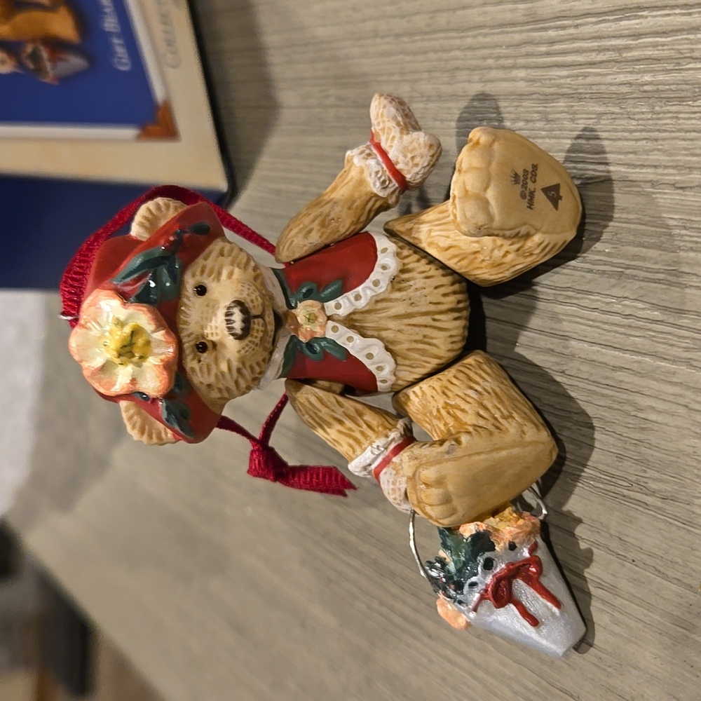 2003 Gift Bearer Hallmark ornament